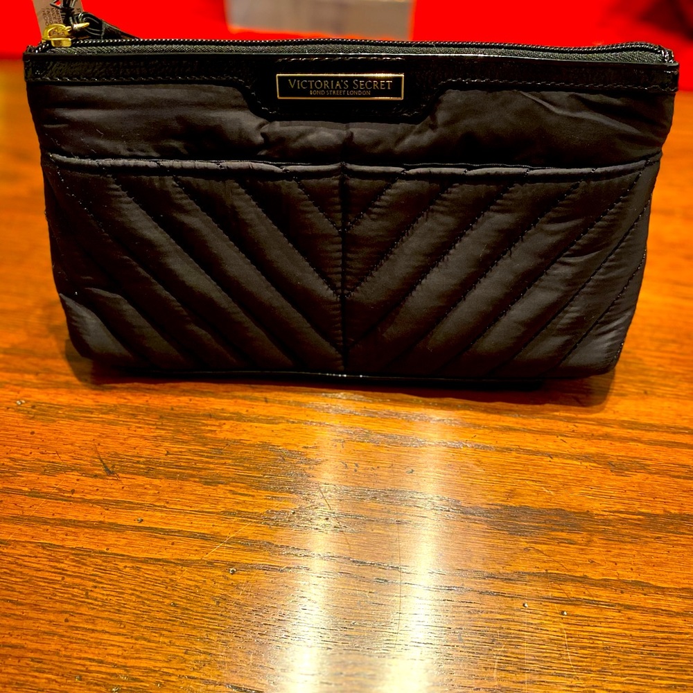 Victorias Secret touch up pouch black new with tags